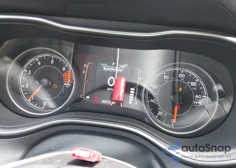 2019 Jeep Cherokee Latitude Plus 4X4 z USA, uszkodzony, nr VIN 1C4PJMLB7KD424495